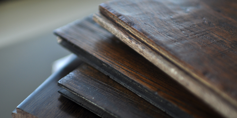  Reclaimed hardwood planks 