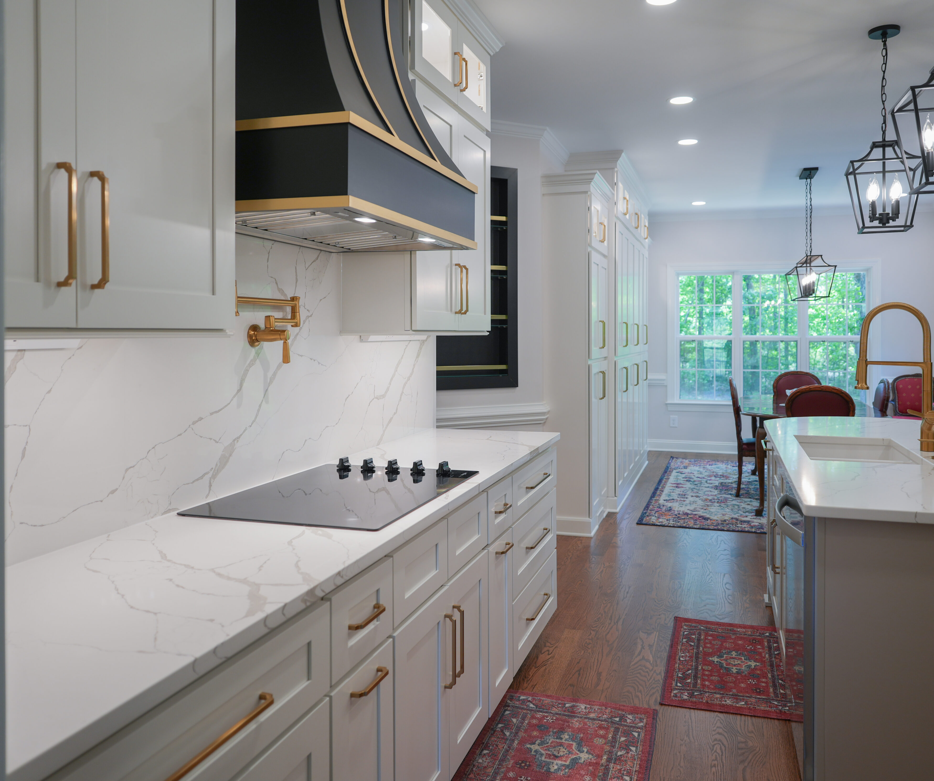 Traditional Style Kitchen and Dining Room Remodel