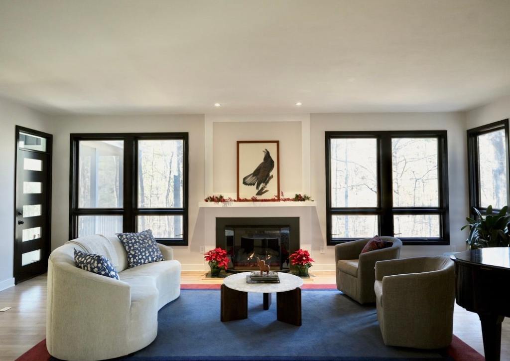 405A933C-E8DE-4498-90A4-9F859E323880_1_105_c