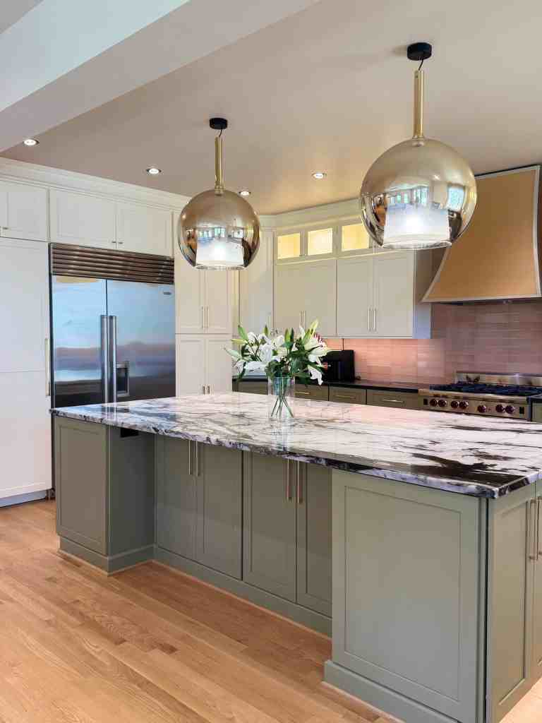 63A3E59F-3239-4D2D-98E8-A9679C4D3DFC_1_201_a